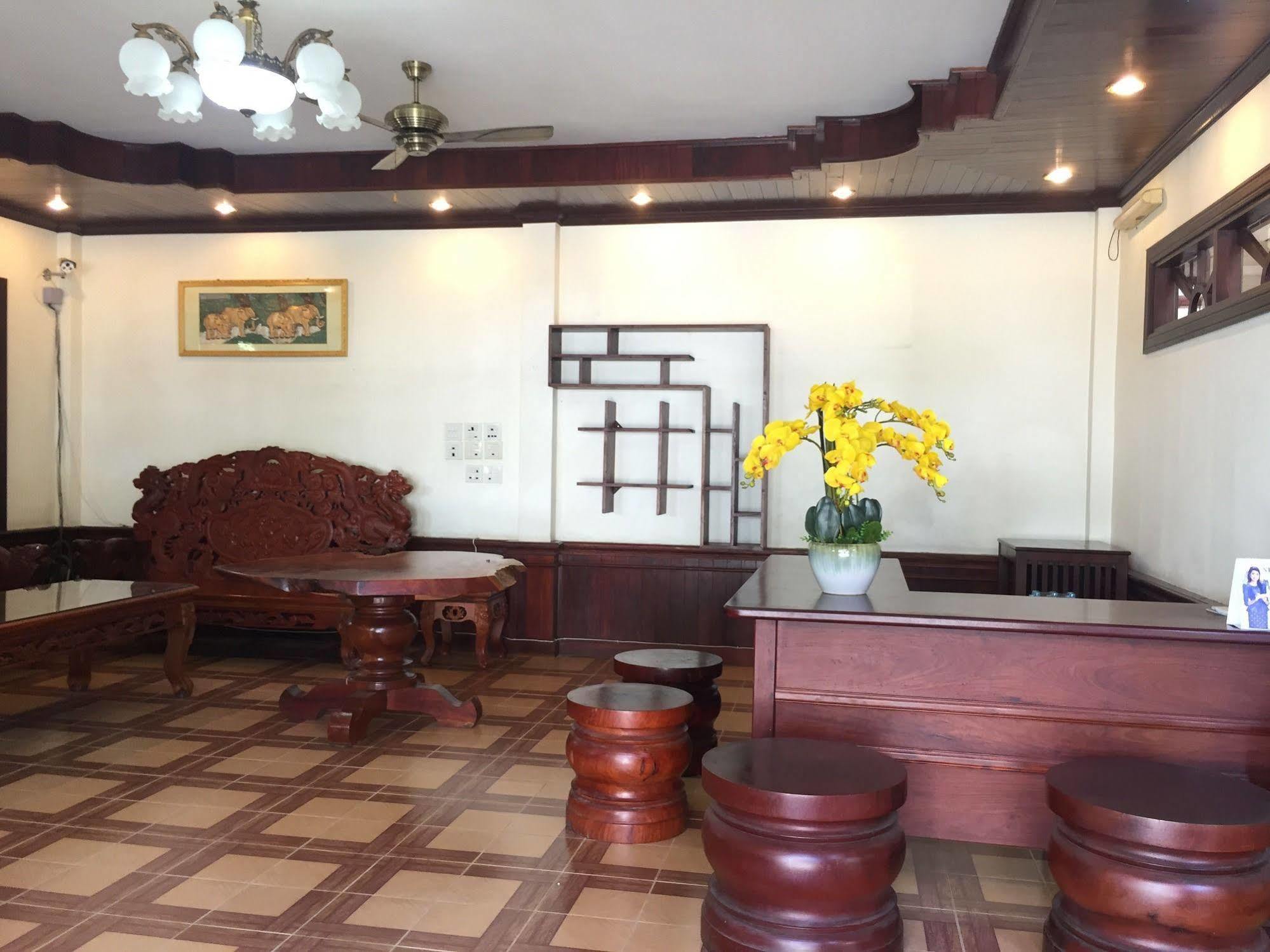 Luang Prabang Maison Vongprachan & Travel エクステリア 写真